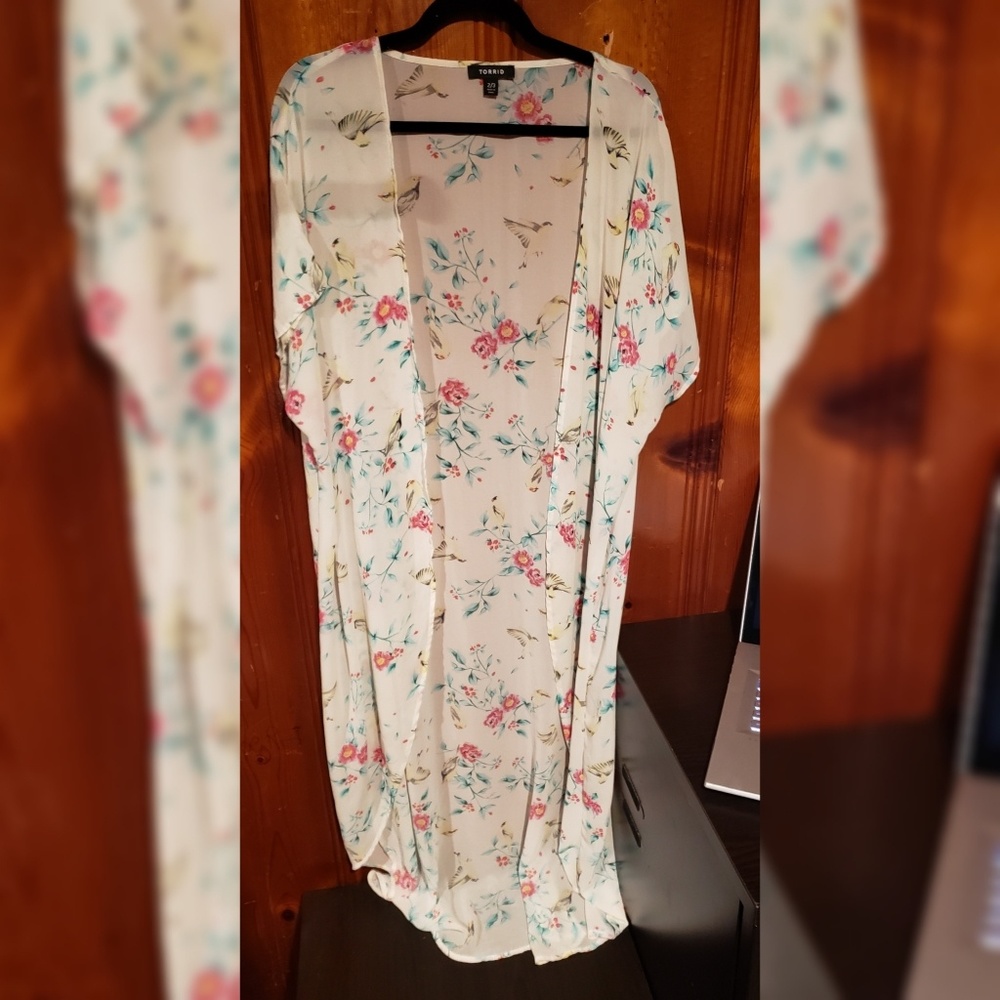 Floral long kimono